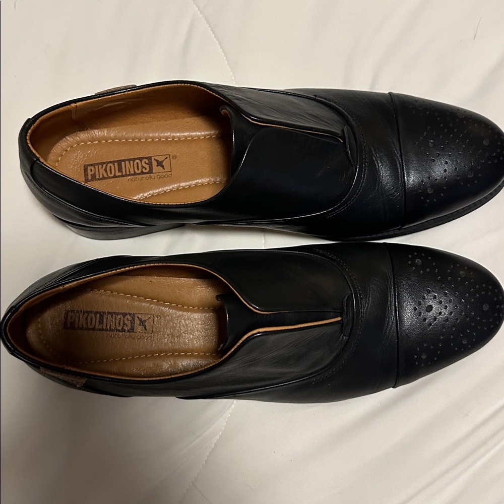 Pikolinos Pyrgos Laceless Oxford Women's Black LeatherSlip-On Shoes - Picture 6 of 7